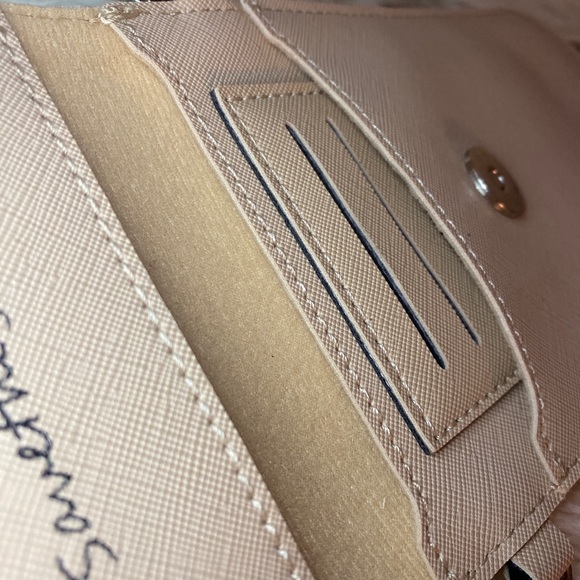 Save The Girl Touch Screen CellPhone handbag - Picture 6 of 8